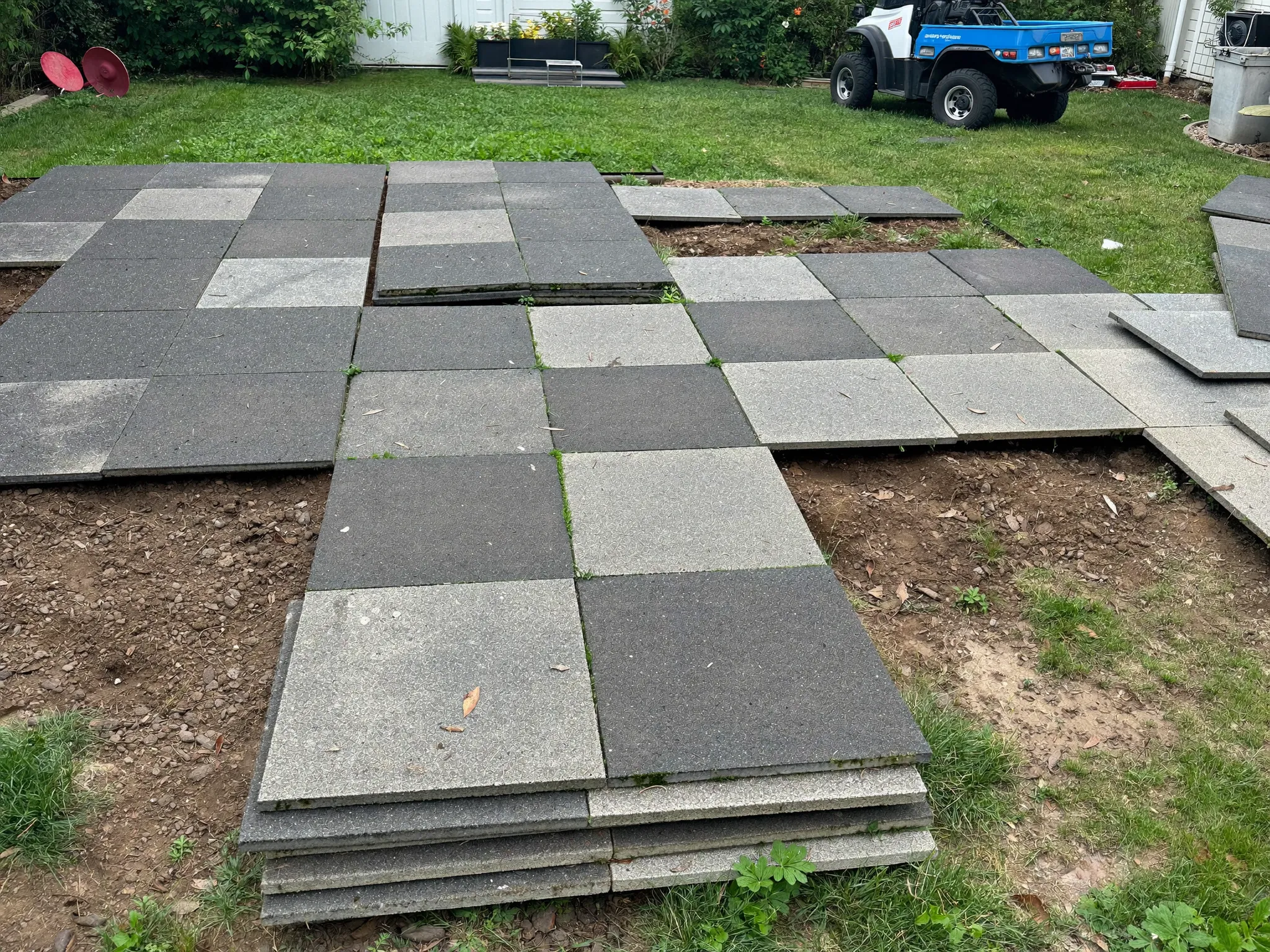 Tegels & bestrating verwijderen door OriGardens in Noord-Holland